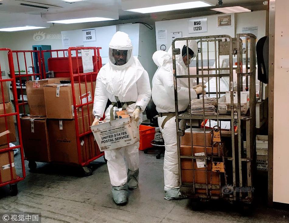 eth用什么钱包好:佟丽娅穿蝴蝶结吊带裙 俏皮似少女