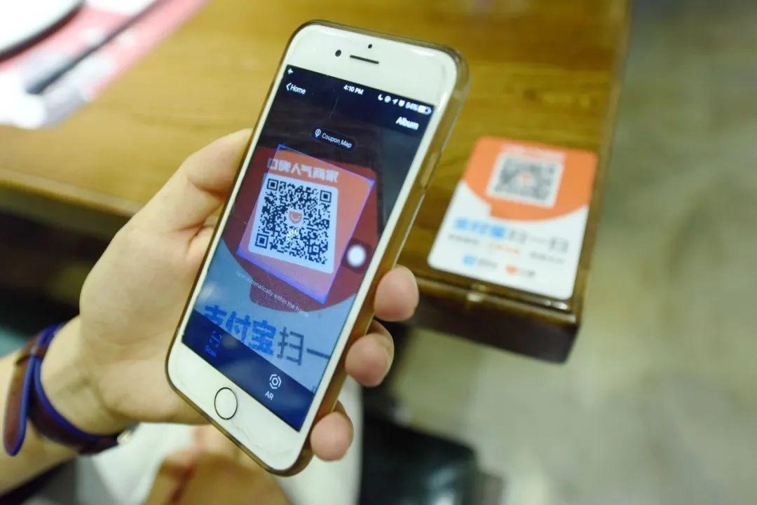 手机钱包里面的钱安全吗_im钱包安全和手机有关吗_钱包安全锁在哪里