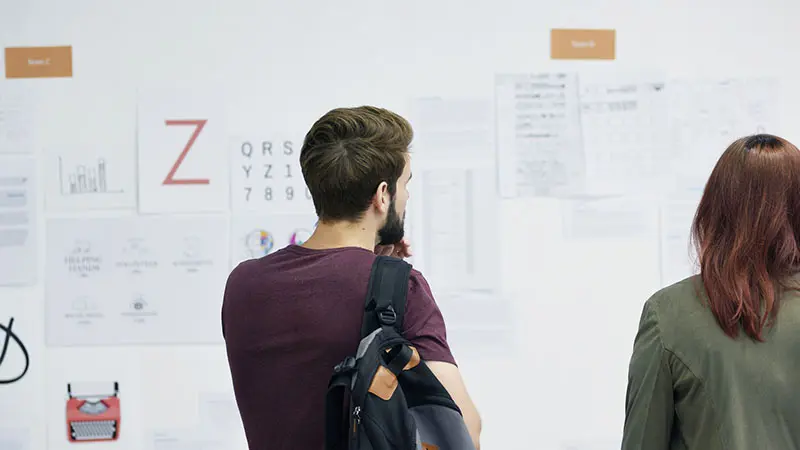 基于区块链的DApp设计要点_以太坊和比特币区块链钱包_DApp与传统APP开发者身份对比